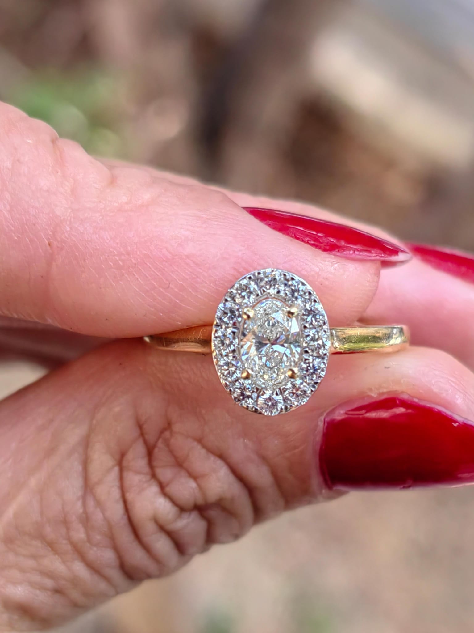INEL AUR 18K DIAMANT OVAL GIA ADAM EVE DIAMONDS
