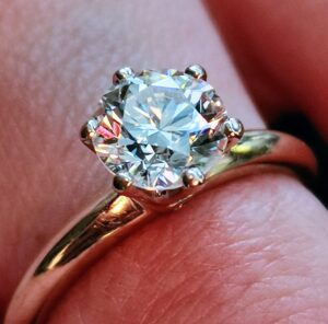 Inel Aur cu Diamant 1ct Solitar