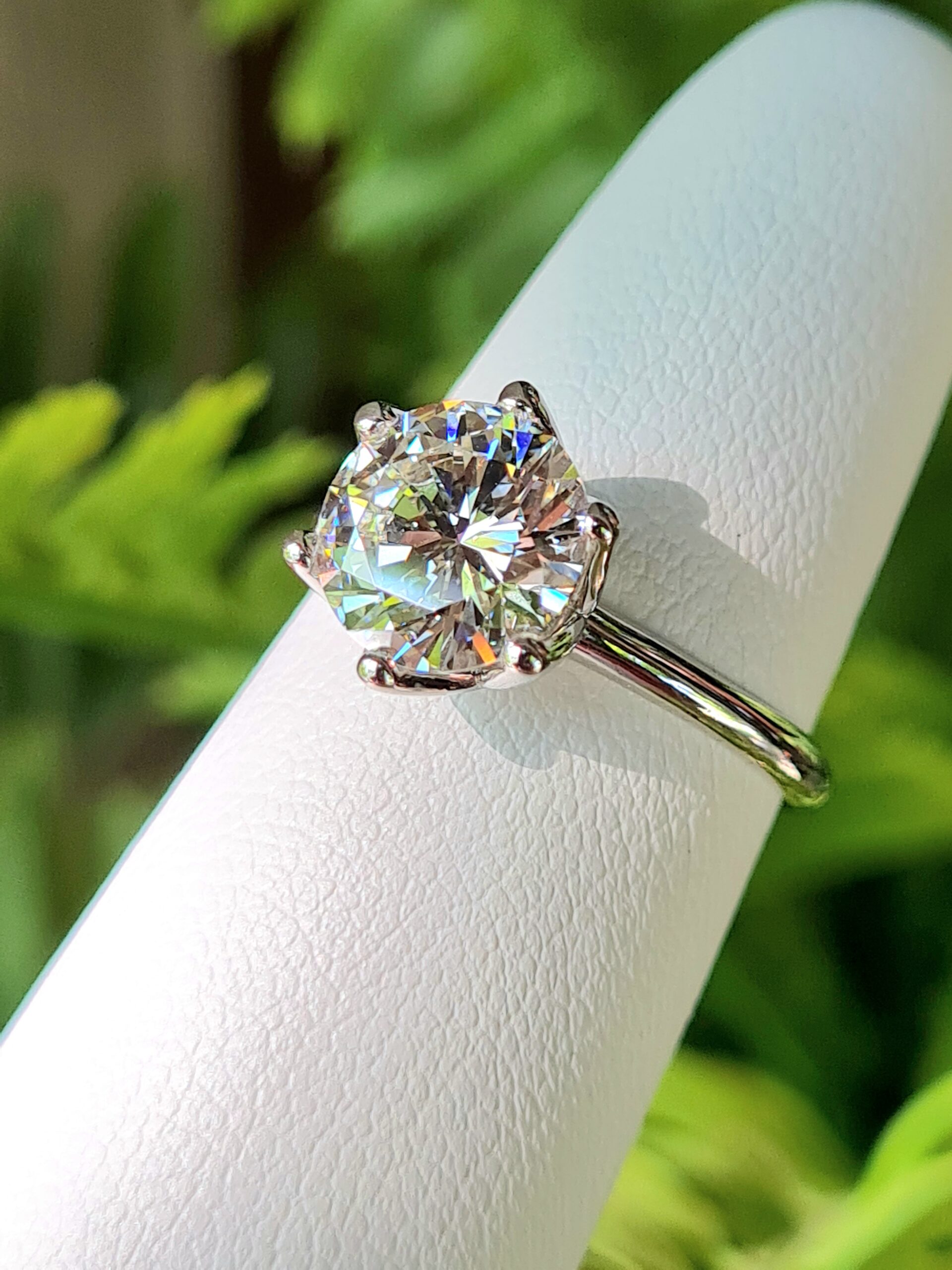 inel_logodna_solitaire_aur_alb_18k_diamant_2ct